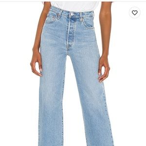 Levi’s Ribcage Straight Ankle Jean High Rise, Tango Gossip